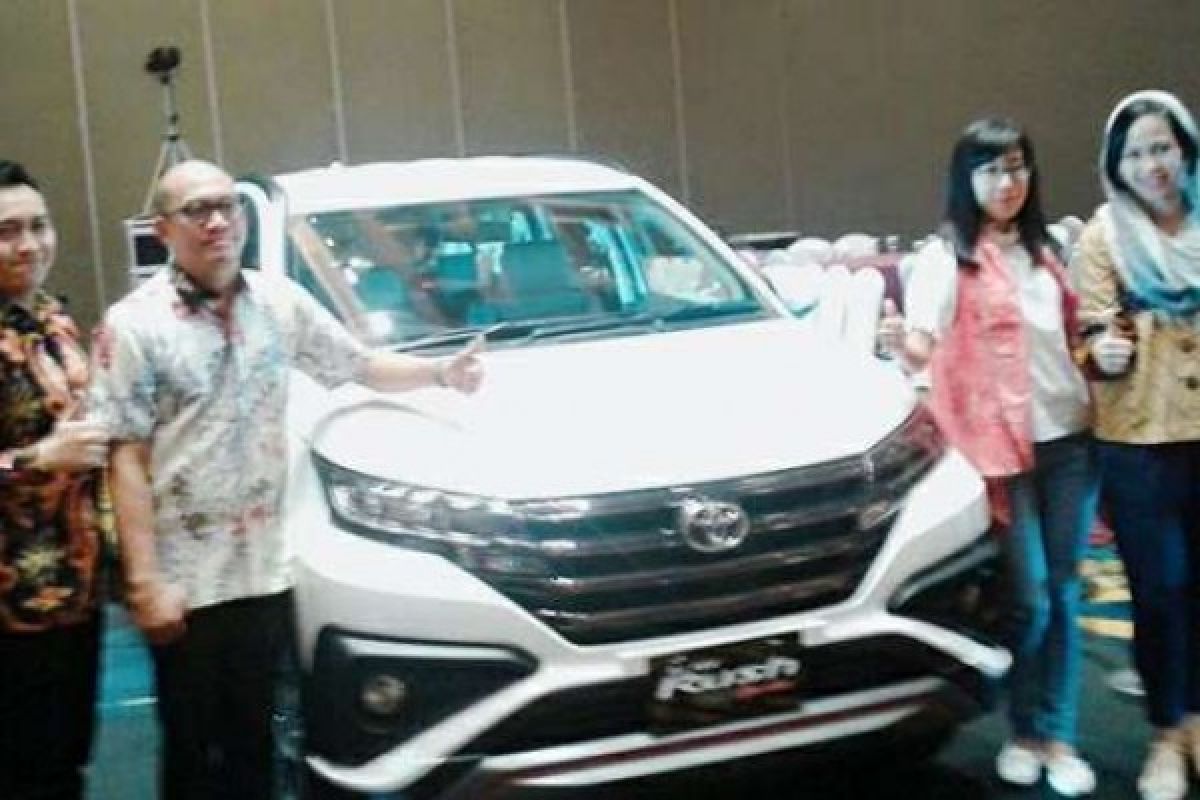 Toyota Jual Kendaraan Tipe Rush 250 Ribu Unit