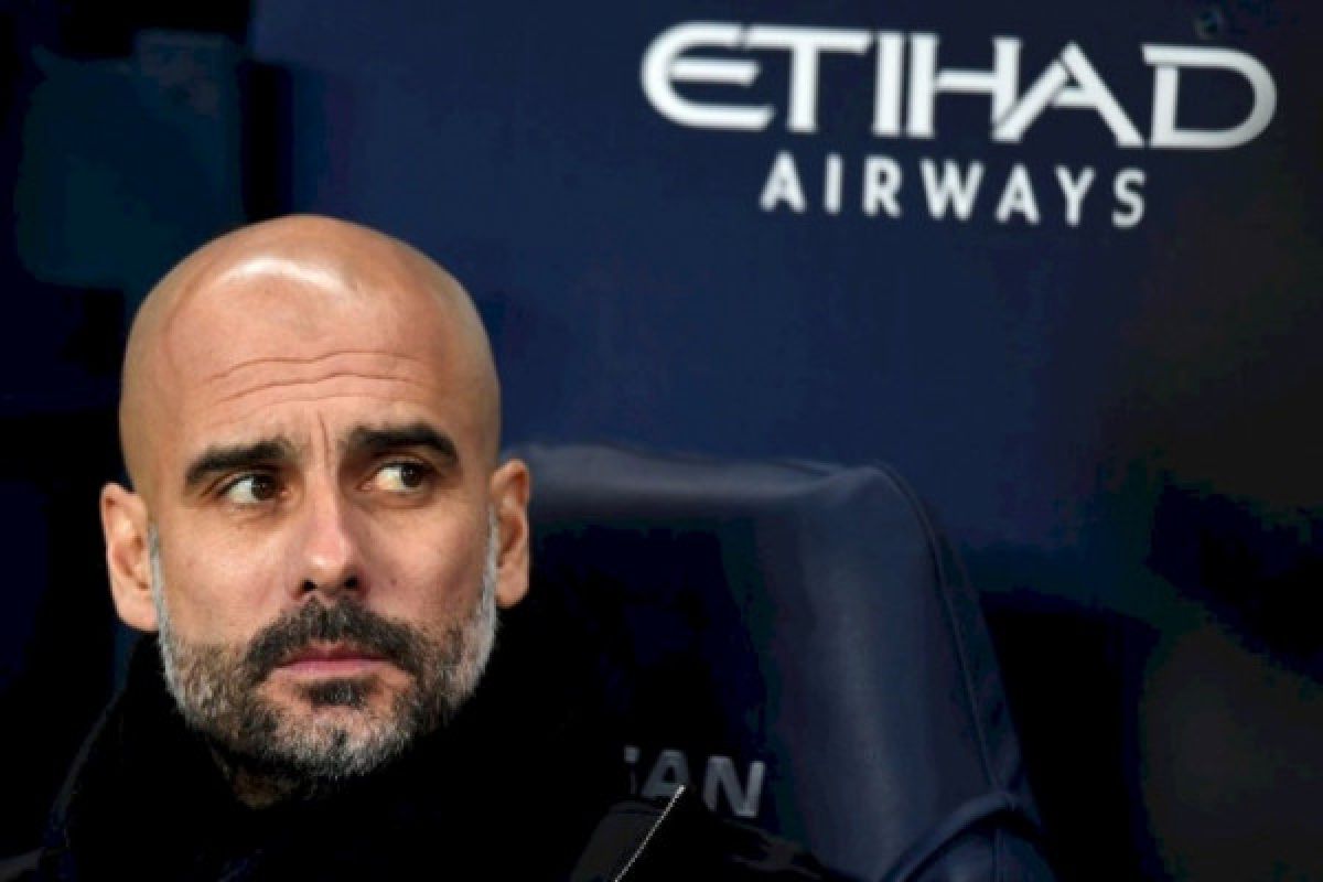 Protes keputusan wasit, Guardiola "dampingi" City dari tribun penonton