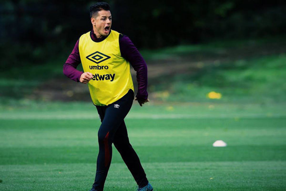 Hernandez bawa West Ham raih poin penting di Chelsea