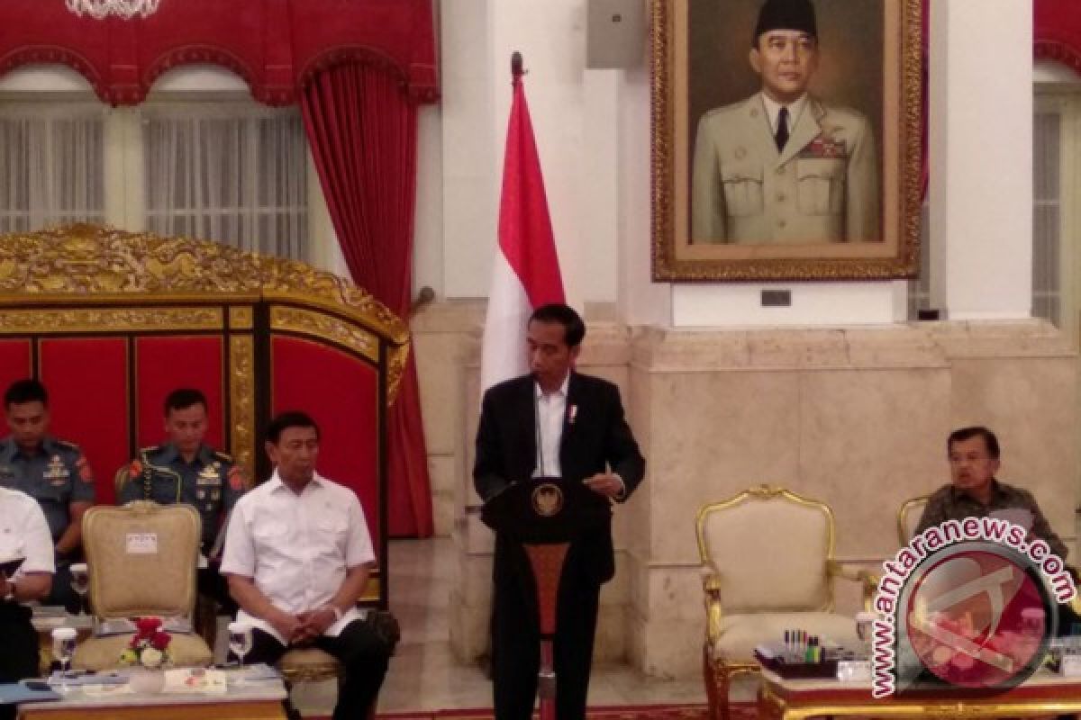 Presiden Jokowi ingin tingkatkan program pelatihan SDM pada 2018
