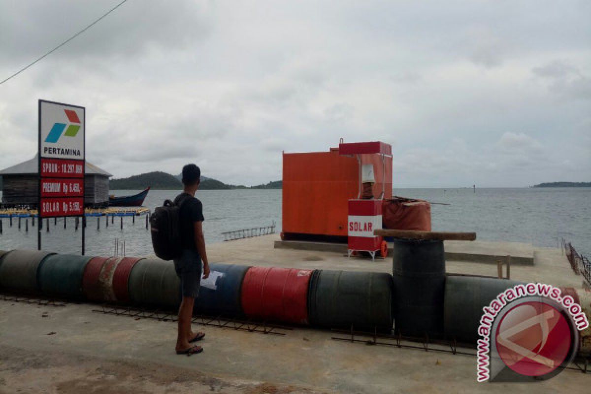 Warga Pulau Terluar Natuna Akhirnya Merasakan BBM Satu Harga