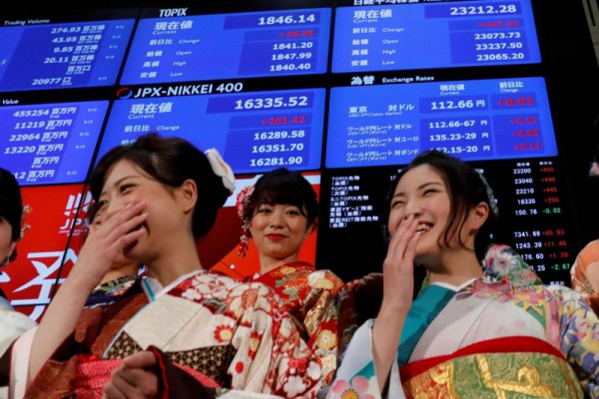 Bursa saham Tokyo ditutup melemah ikuti jejak di Wall Street