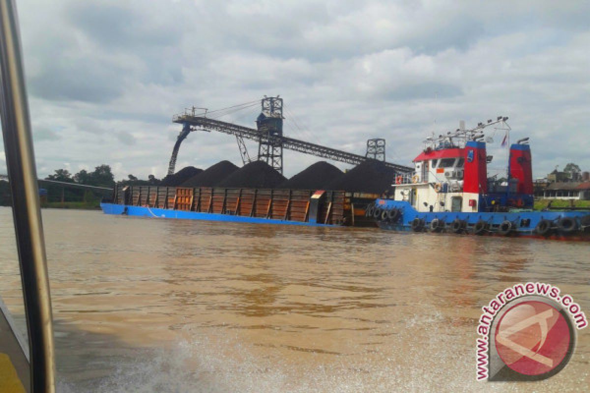 Kapal Sudah Bisa Layari Pedalaman Sungai Barito