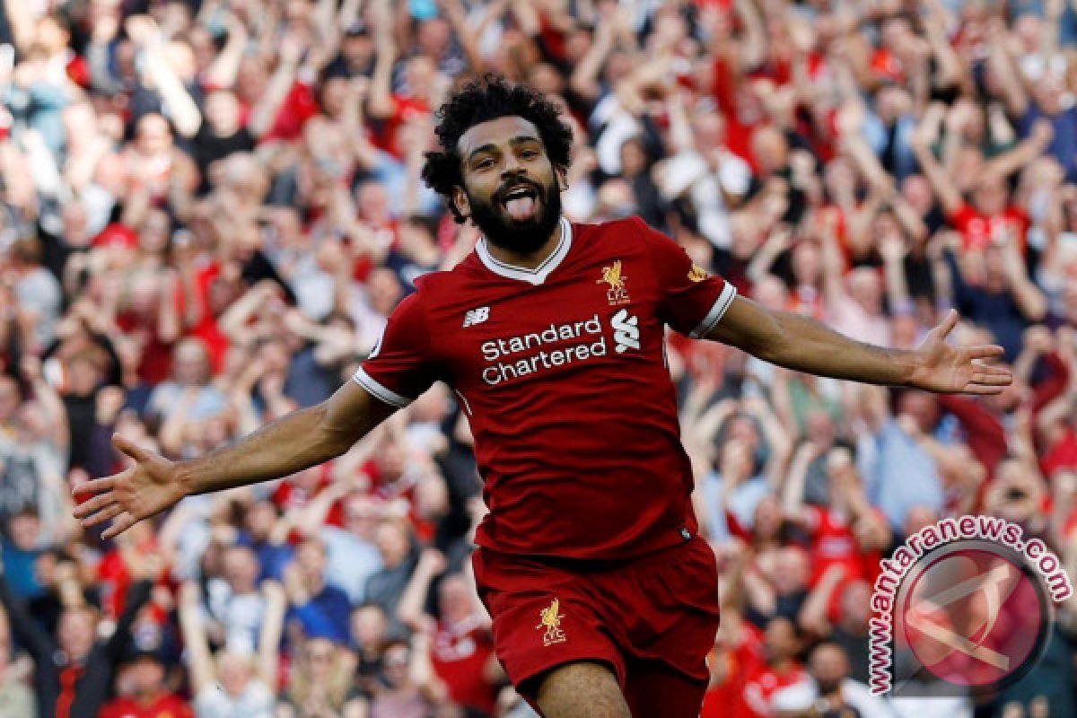 Bermain dengan 10 pemain, Liverpool bungkam Watford 3-0