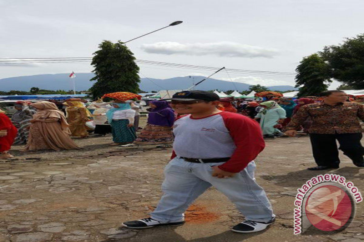 Pasaman Barat Gelar "Makan Bajamba" Peringati HUT Ke-14