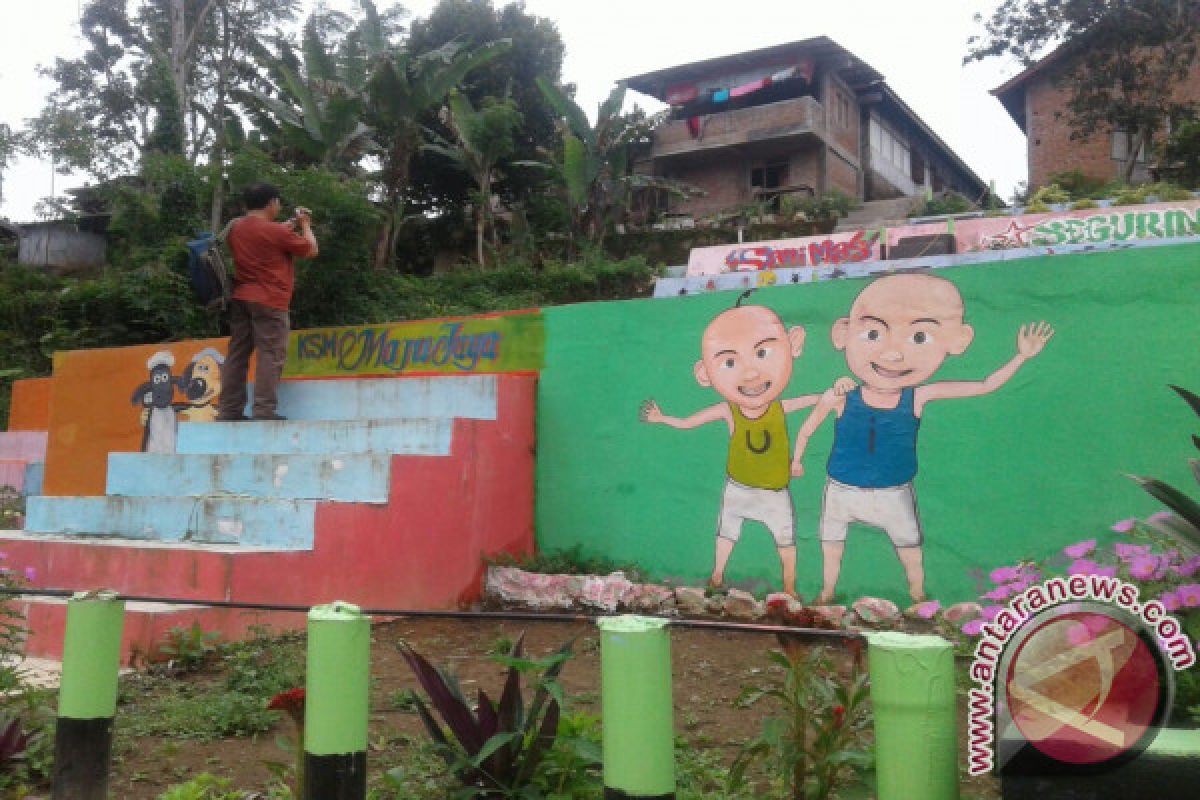 Ironis, warga jadikan penampungan limbah sebagai lokasi wisata 