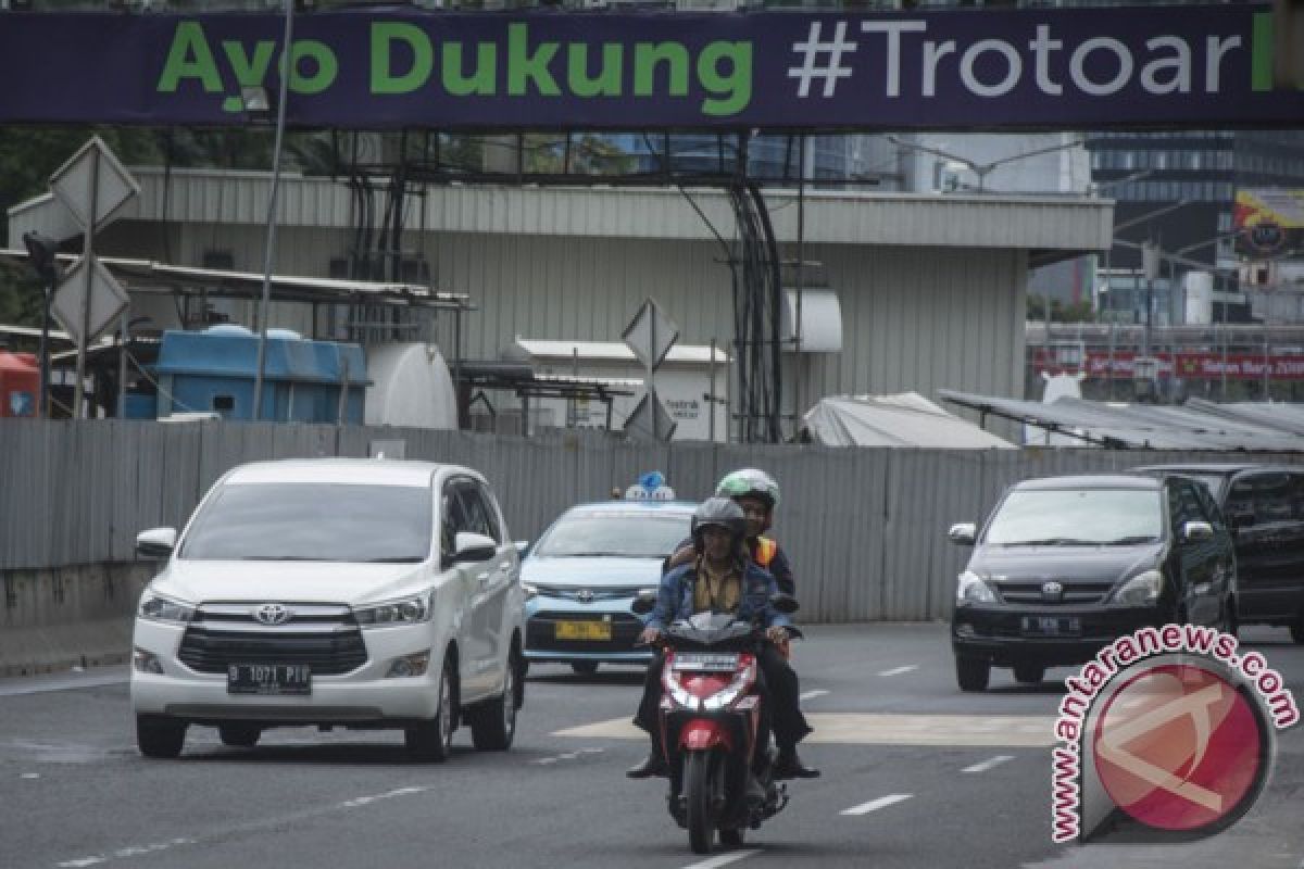 Motor boleh melintasi Thamrin, YLKI sebut MA tak lihat data faktual