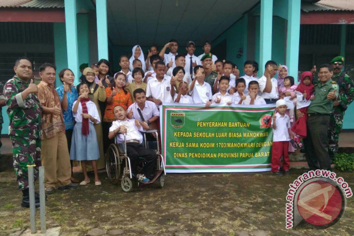 Kodim Manokwari Kagumi Semangat Siswa SLB Panca Kasih