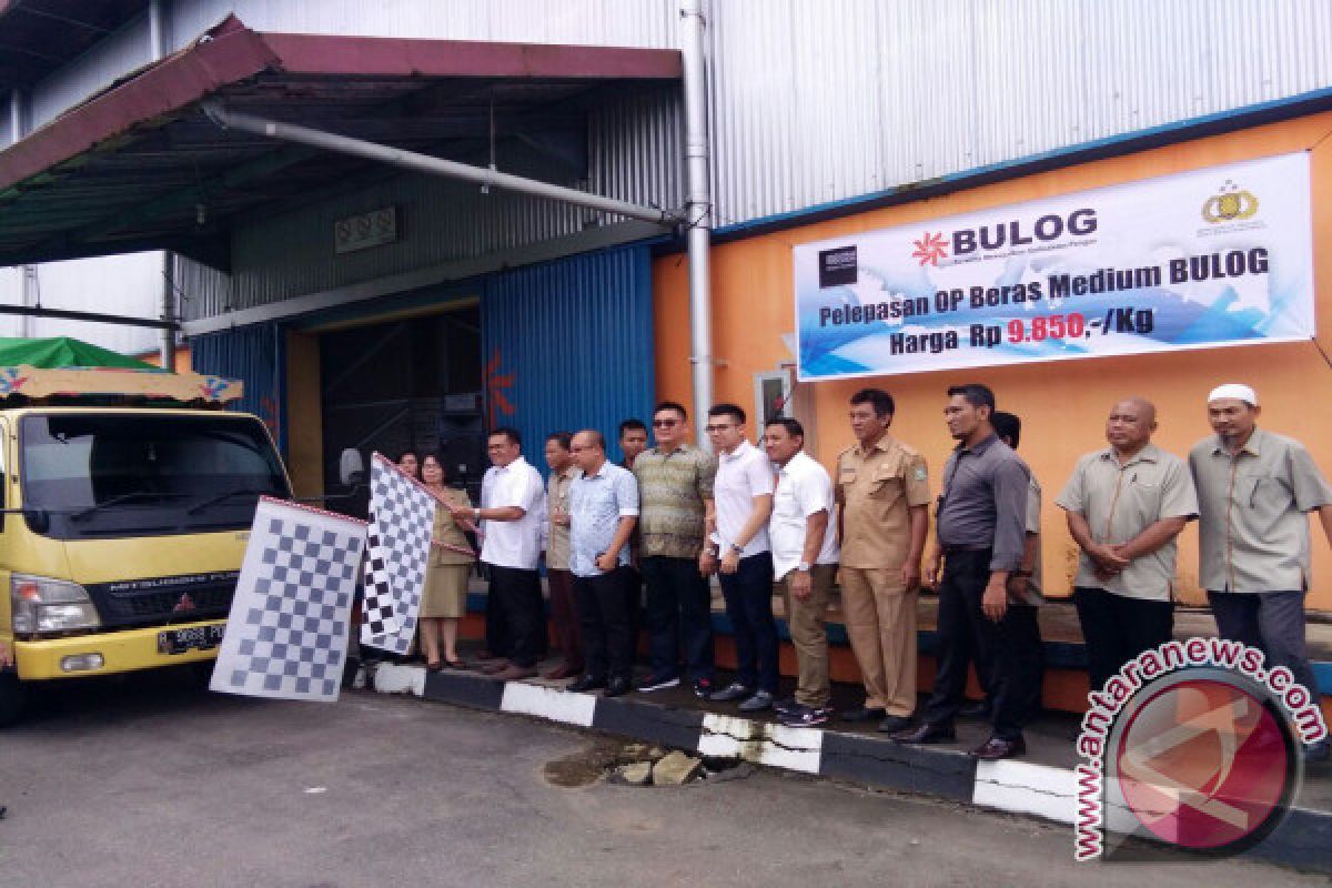 Bulog Kalbar gelar Operasi Pasar Beras