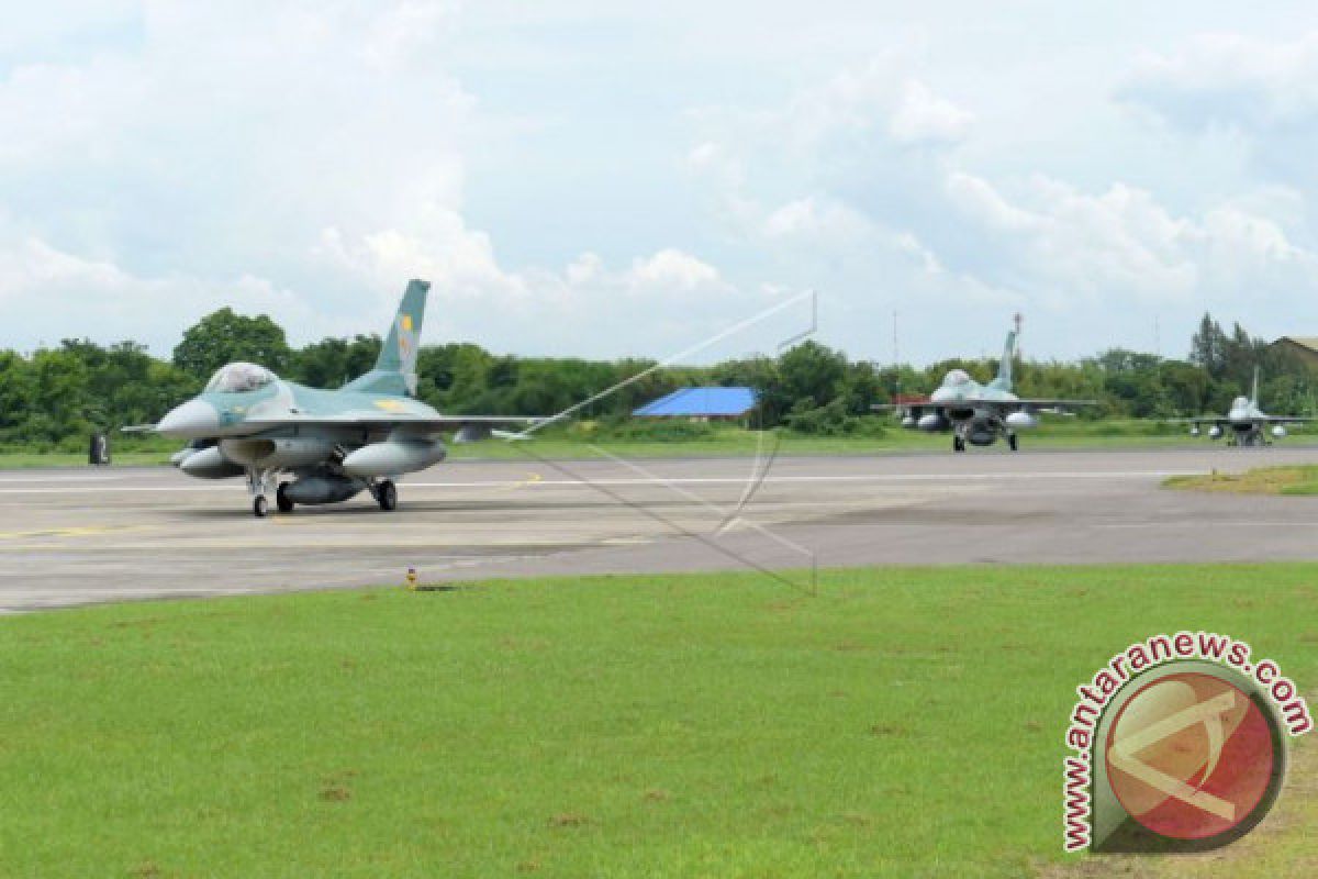 Dua pesawat tempur F-16 segera tiba dari Amerika