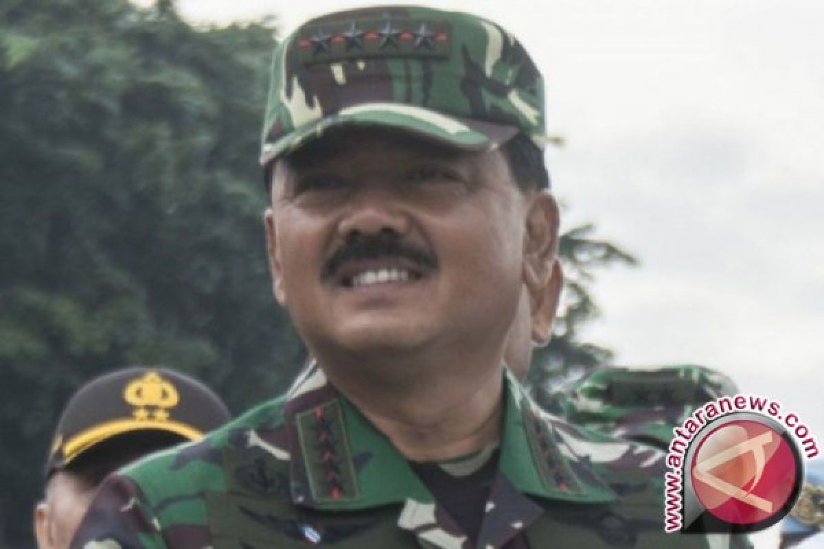 Panglima TNI-Kapolri kunjungi korban kapal tenggelam