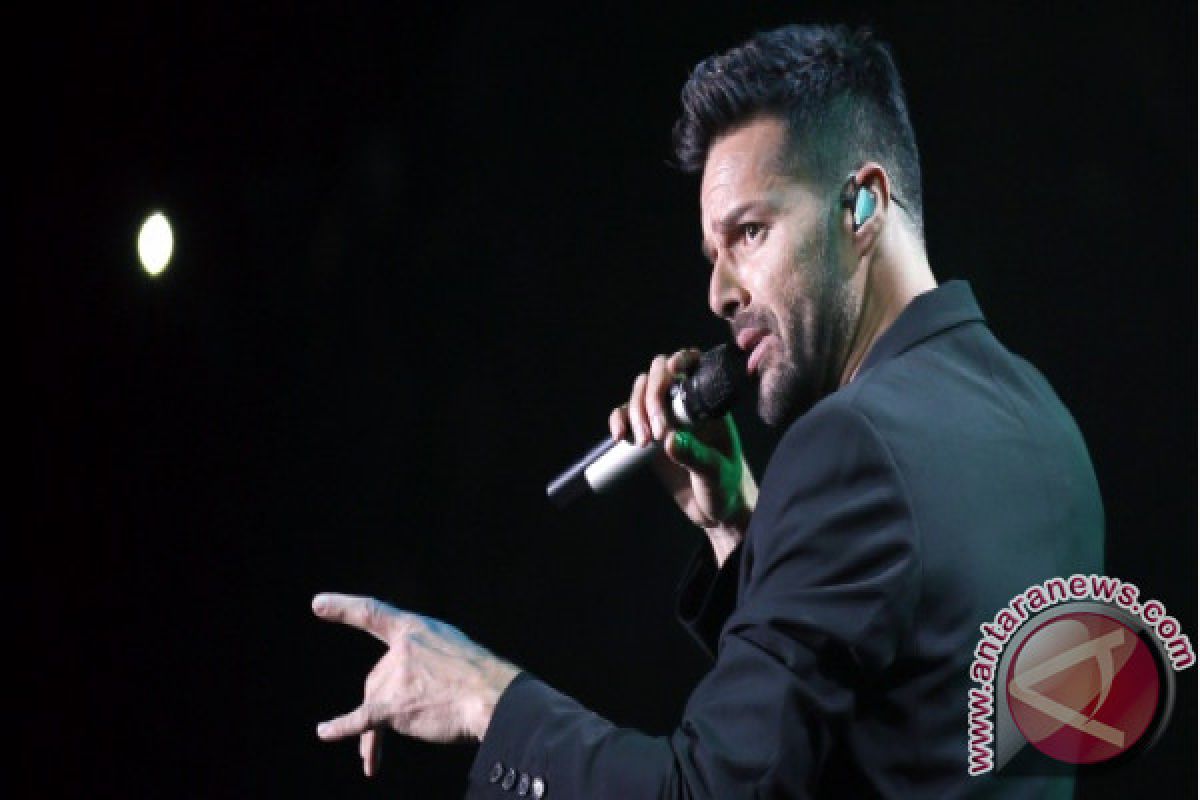 Ricky Martin menikah dengan pria