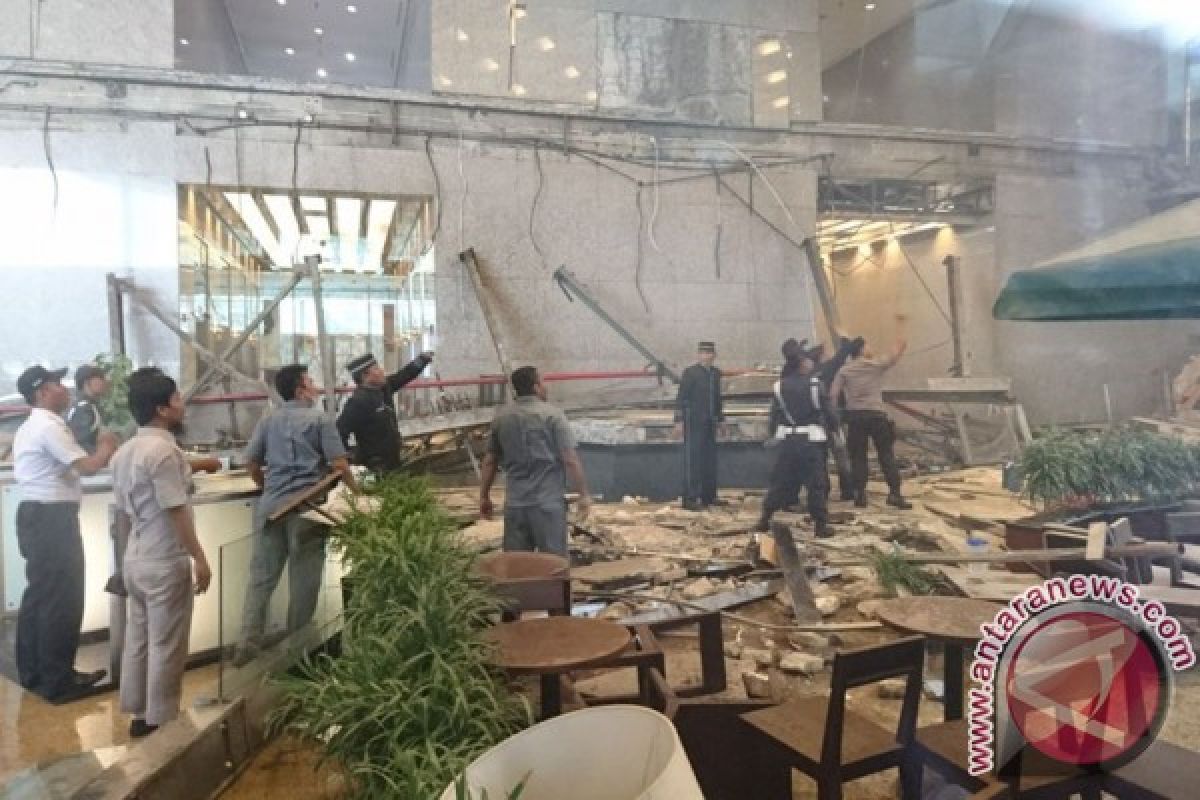 Police question 10 witnesses over IDX`s mezzanine floor incident