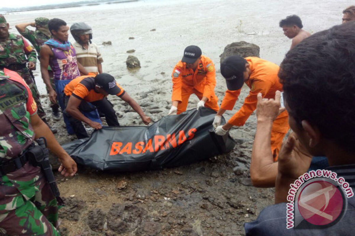 Petani Korban Banjir Bima Ditemukan Meninggal di Pantai 