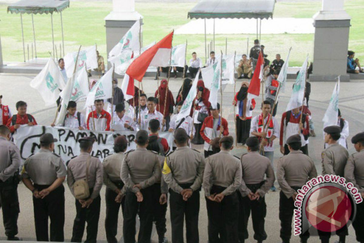 Mahasiswa Kalsel Tolak Pertambangan Batubara Di HST