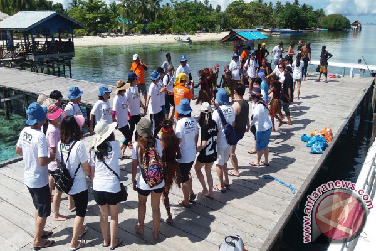 Masyarakat Raja Ampat Siapkan Tarian Sambut Wisatawan