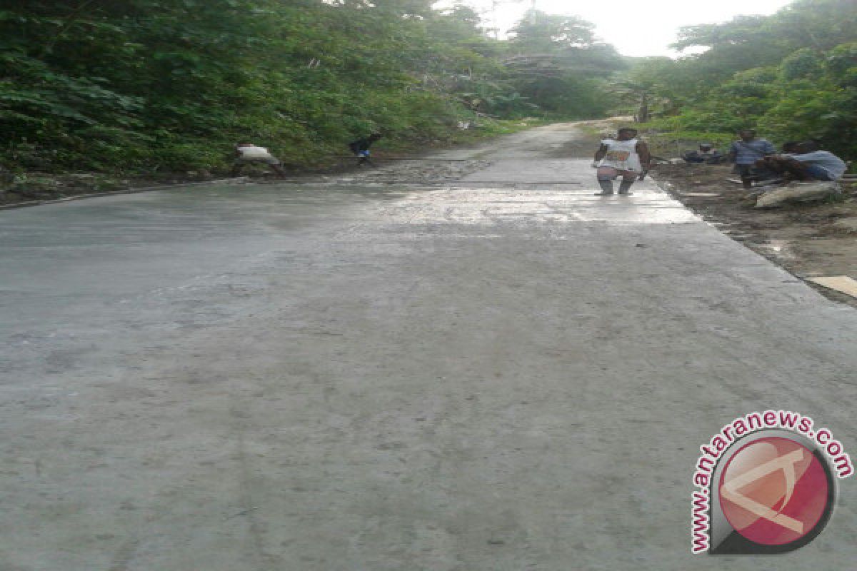 Warga Menanti Penuntasan Jalan Pelabuhan Sabubar Teluk Wondama