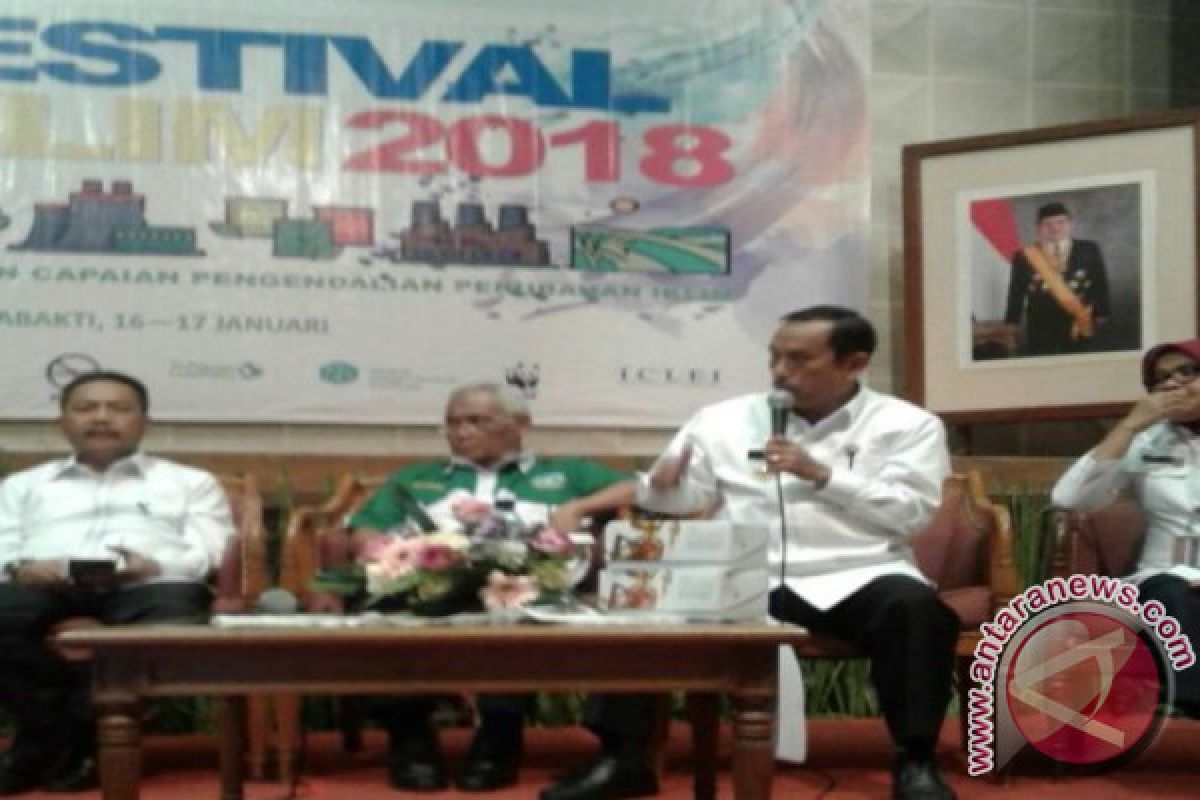 Bupati Sijunjung tampil dalam dialog nasional festival iklam