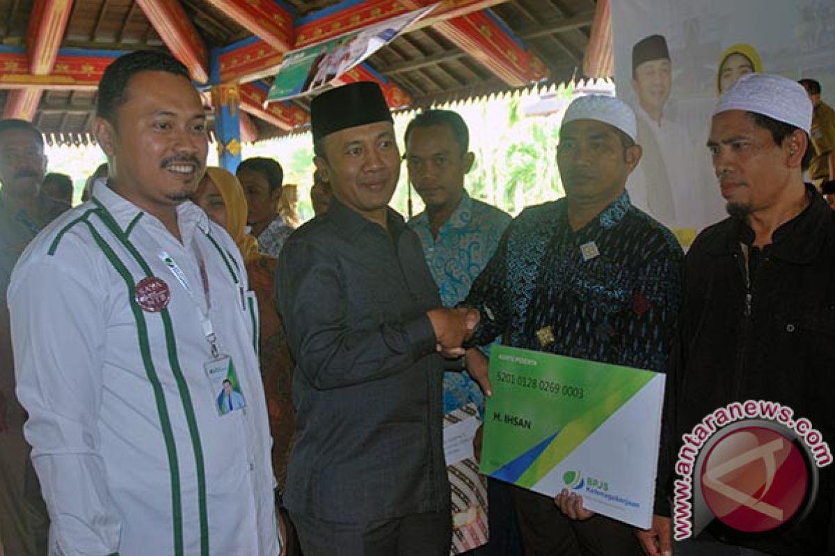 BPJS Ketenagakerjaan Edukasi Ribuan Petani Lombok Barat 