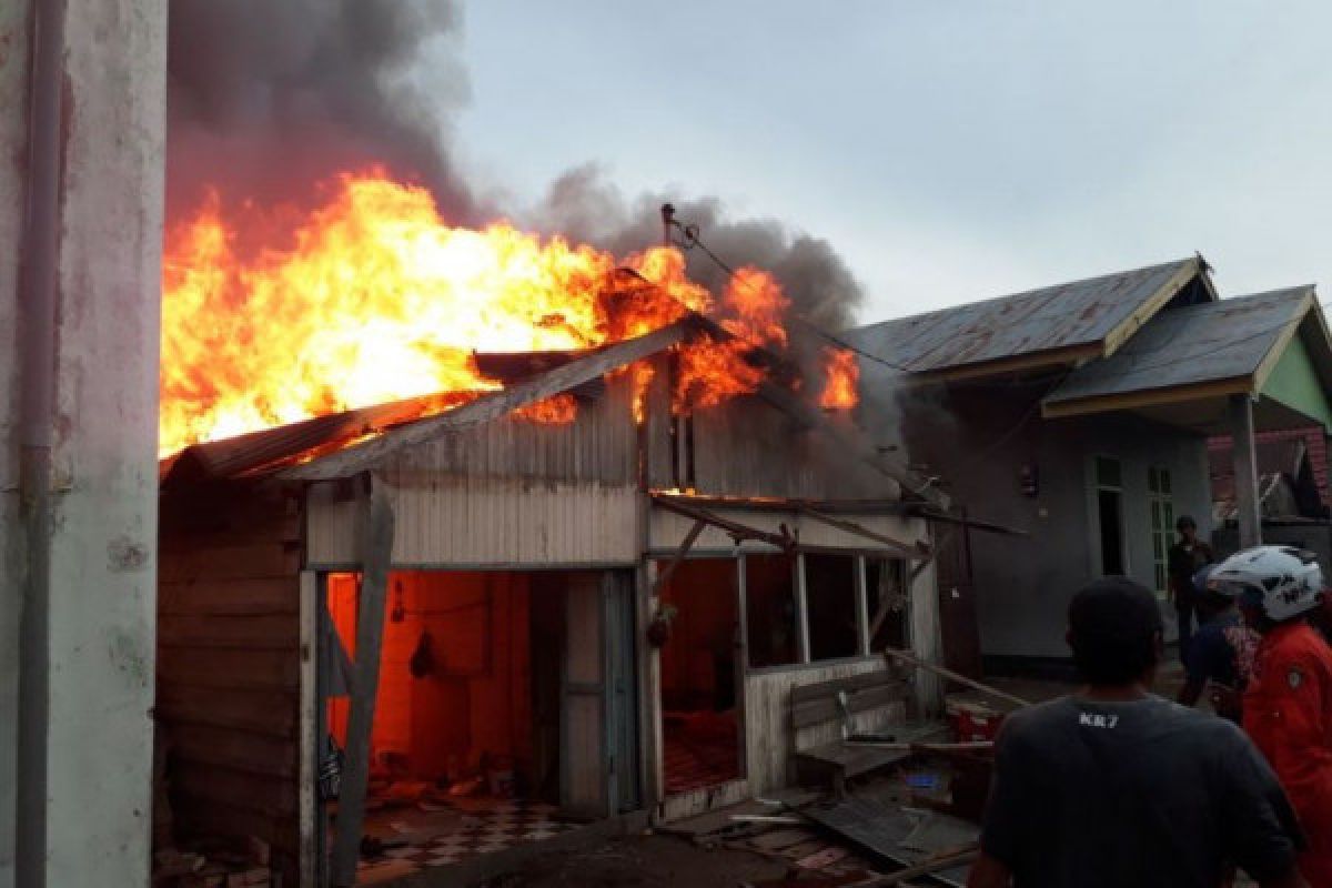 Polres Kotim Menyelidiki Penyebab Kebakaran di Sampit
