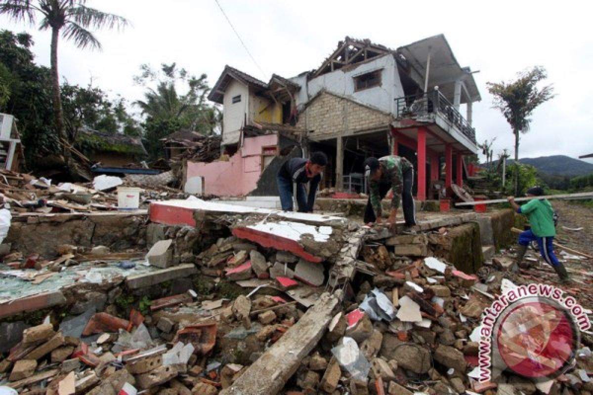 Gempa lagi di Lebak saat Jumatan tadi, penduduk Sukabumi kaget