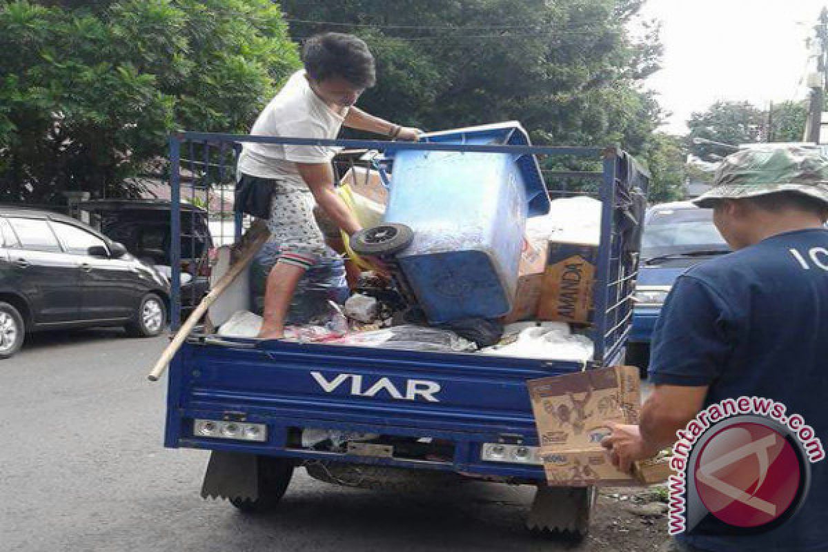 Sambuaga Andalkan Tim Sapu Jagad Bersihkan Kota Manado