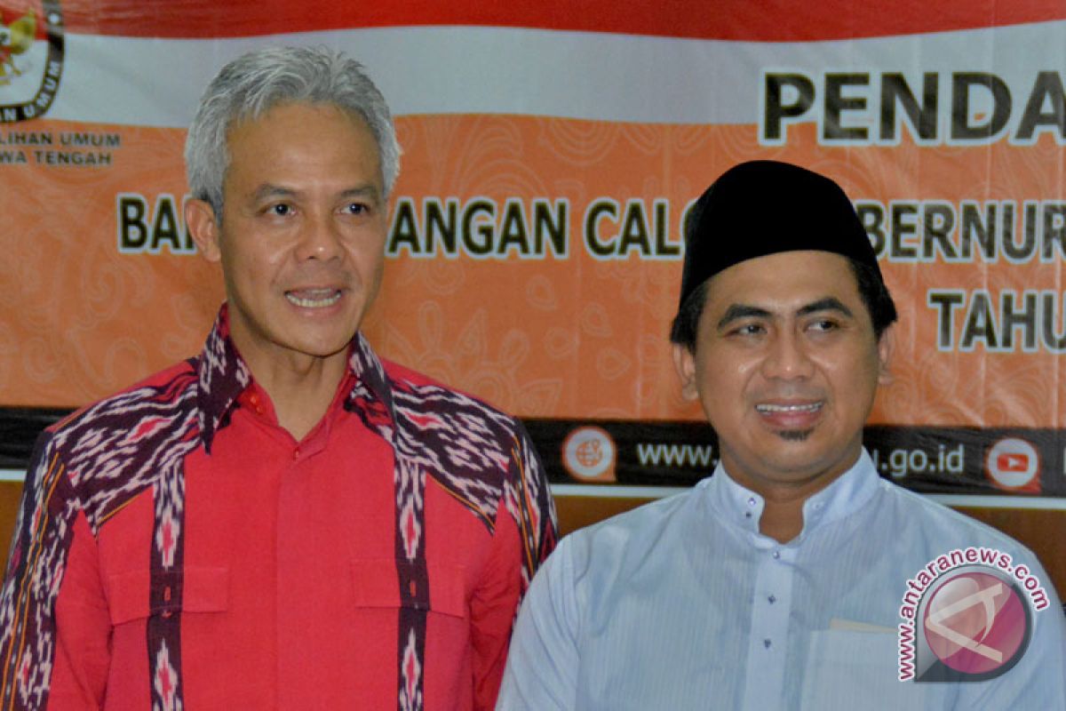 Ganjar Pranowo temui Surya Paloh