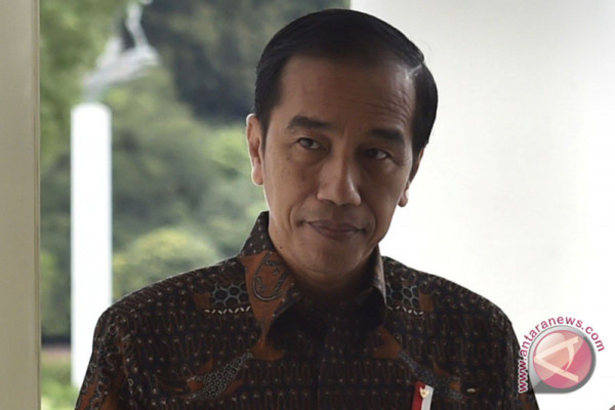 Tim tujuh Jokowi Center Papua dikukuhkan