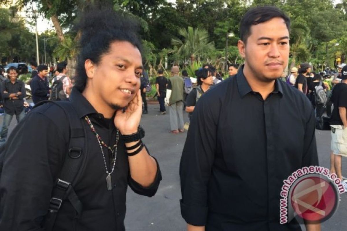 Komika Arie kriting galang dana "Bantu Asmat"