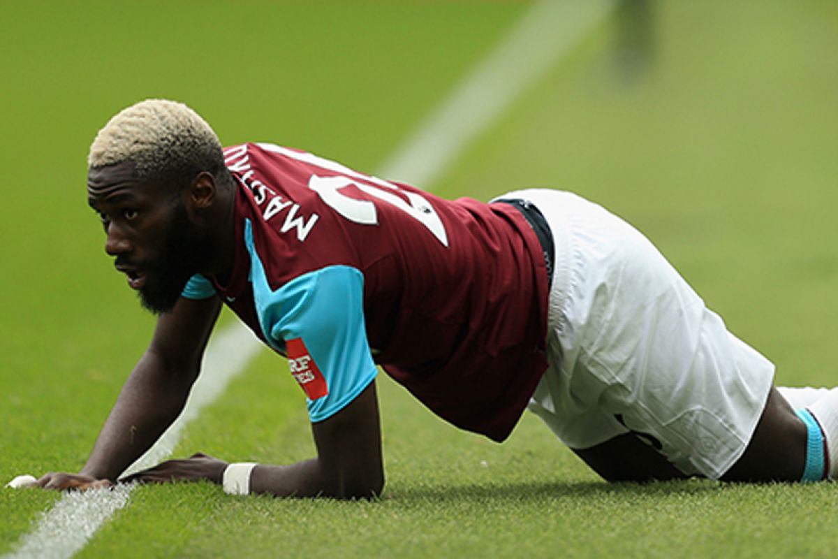 Ludahi lawan, Masuaku diskors enam pertandingan