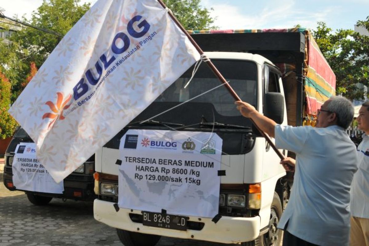 Bulog Aceh operasi pasar 6.000 ton beras