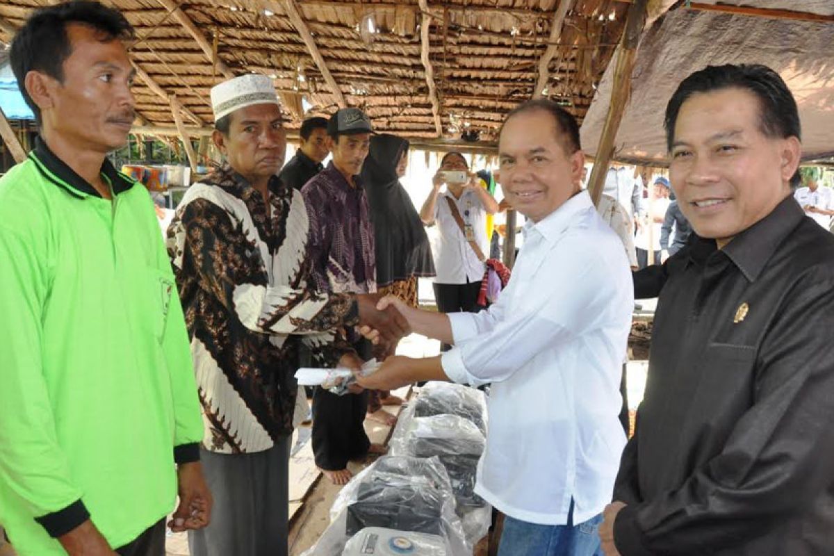 "Karya Makmur Bataguh" Dapat Bantuan Perahu Motor Dari Bupati Ben Barahim