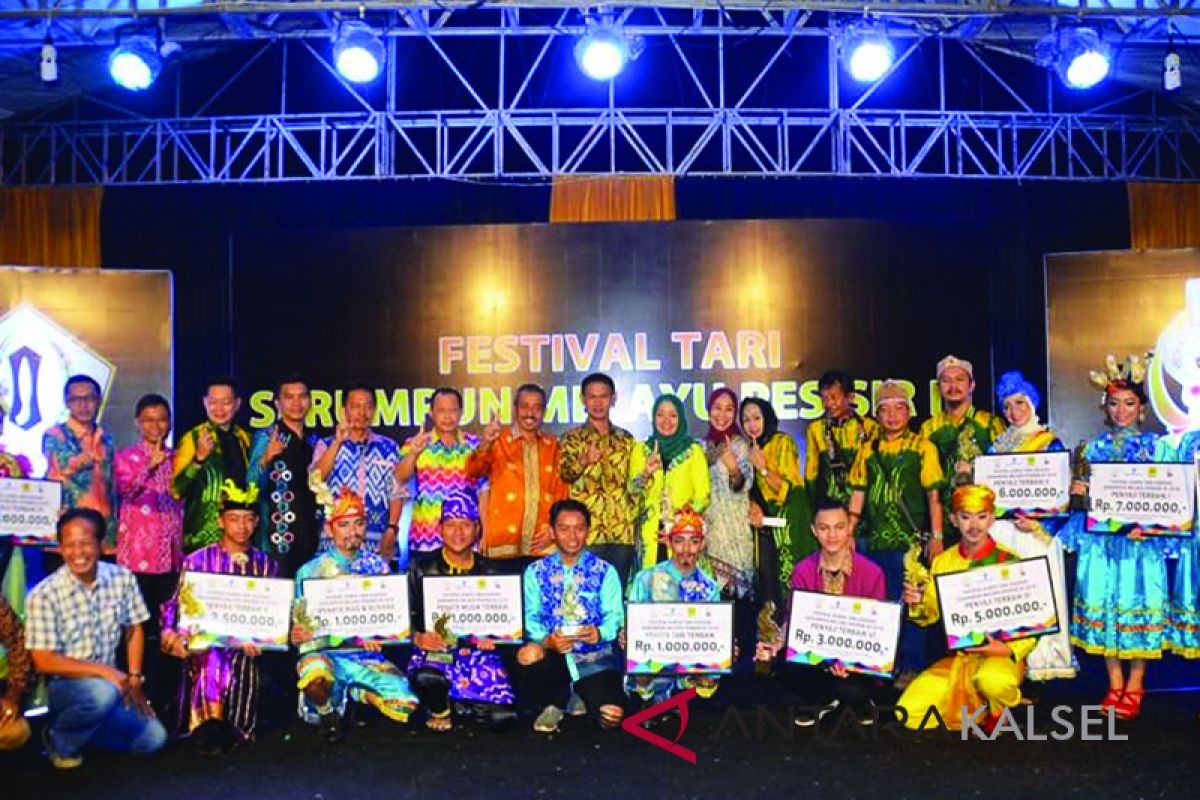Bupati Buka Festival Tari Serumpun Melayu Pesisir