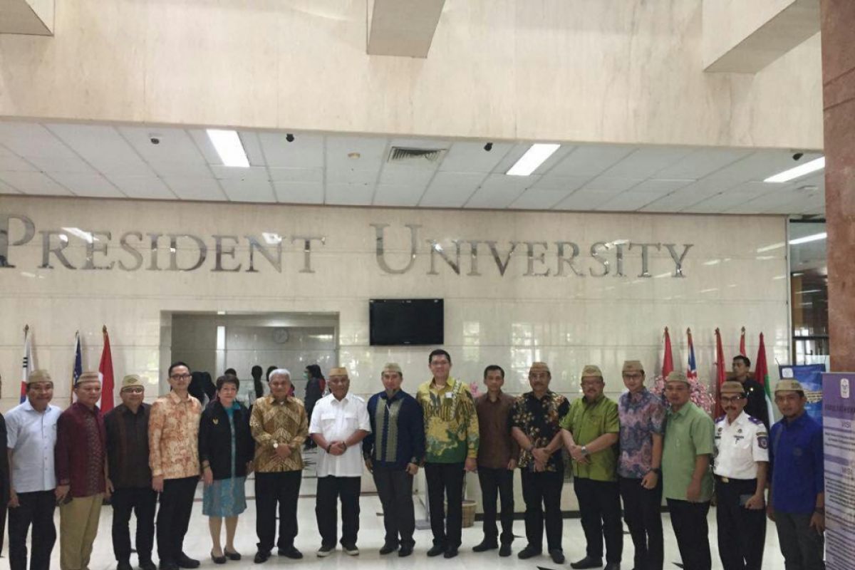 Gubernur Gorontalo Gandeng President University Tingkatkan SDM