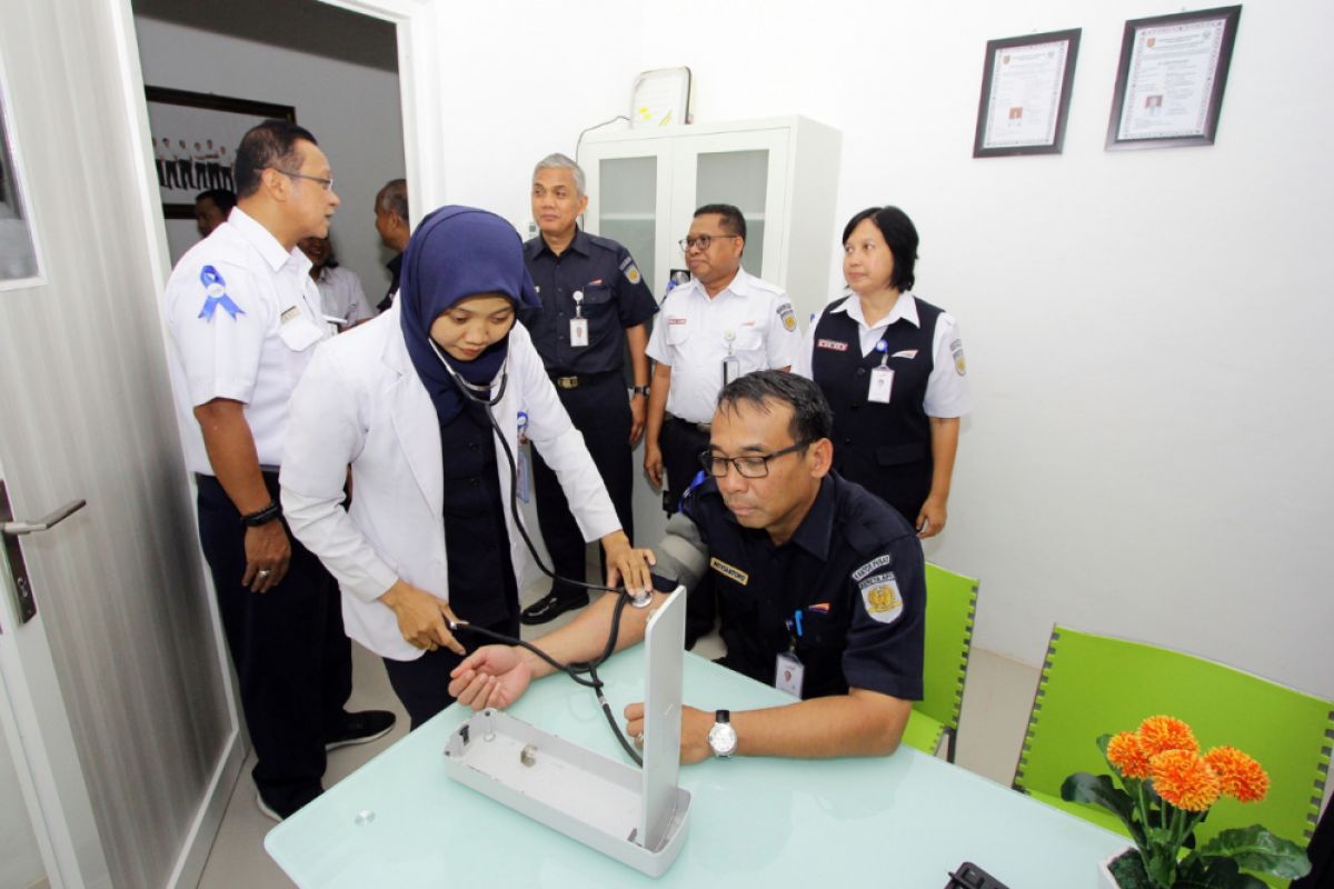 KAI buka klinik kesehatan di Semarang