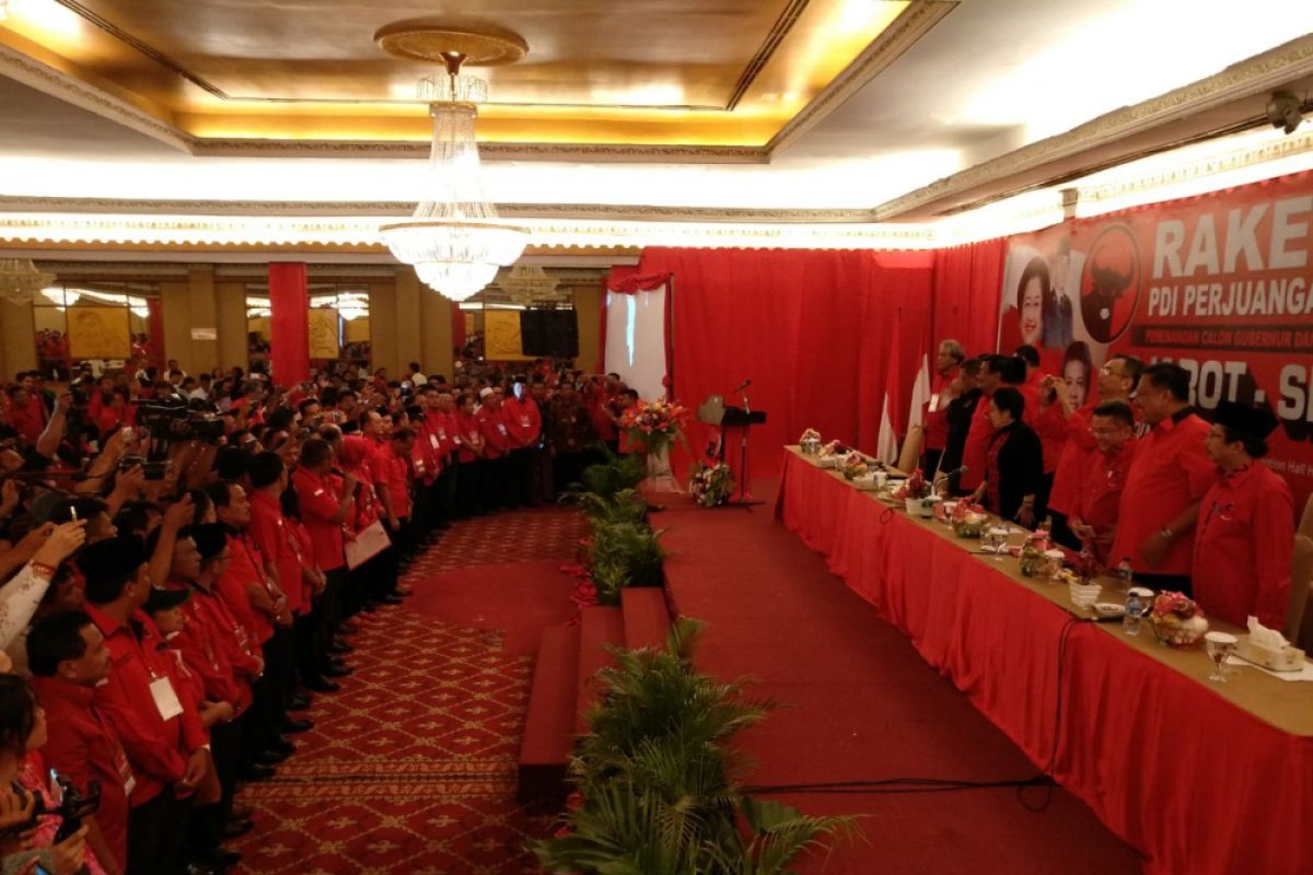 Megawati saksikan ikrar pemenangan Djarot-Sihar