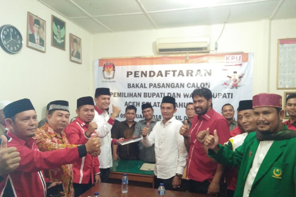 Pasangan Mizan daftar ke KIP