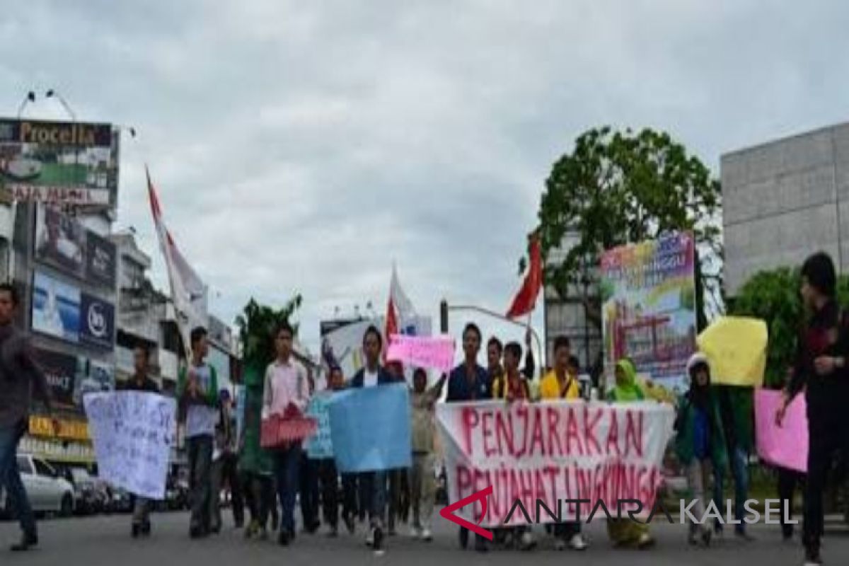 Masyarakat Ajukan Petisi Tolak Tambang