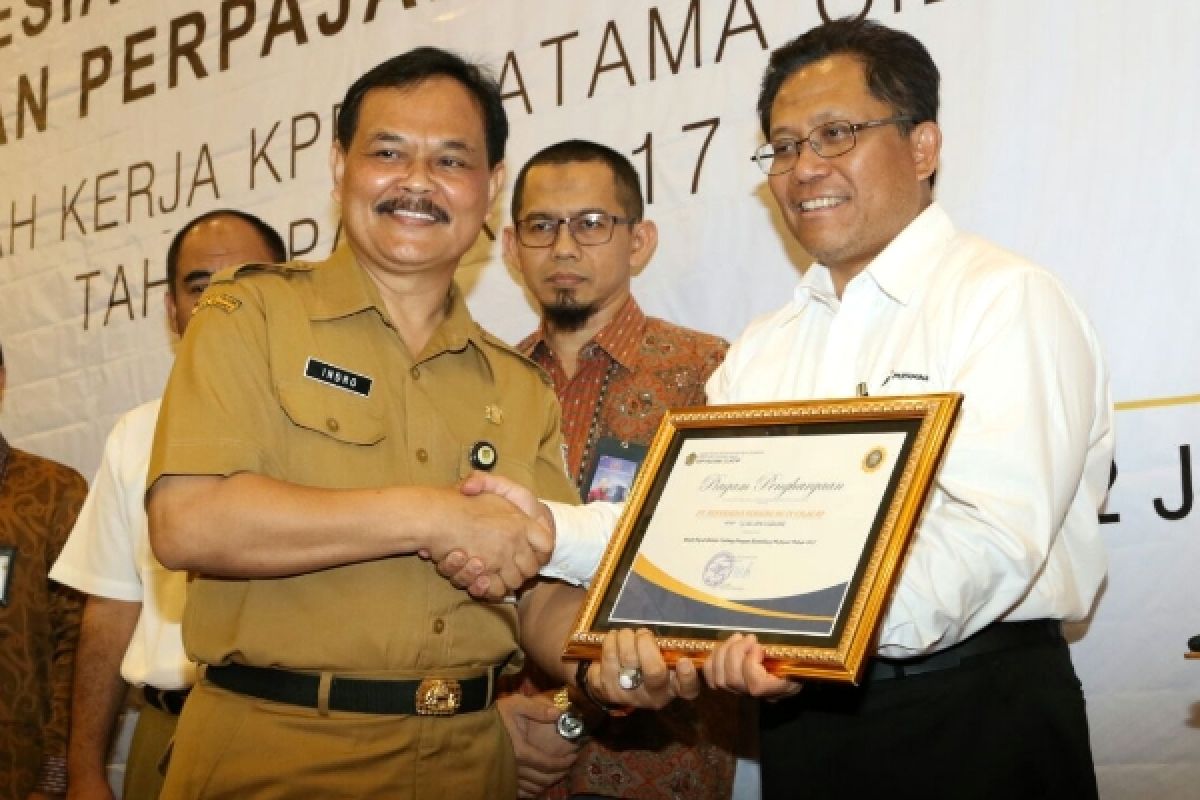 Pertamina Cilacap terima penghargaan dari KPP Pratama