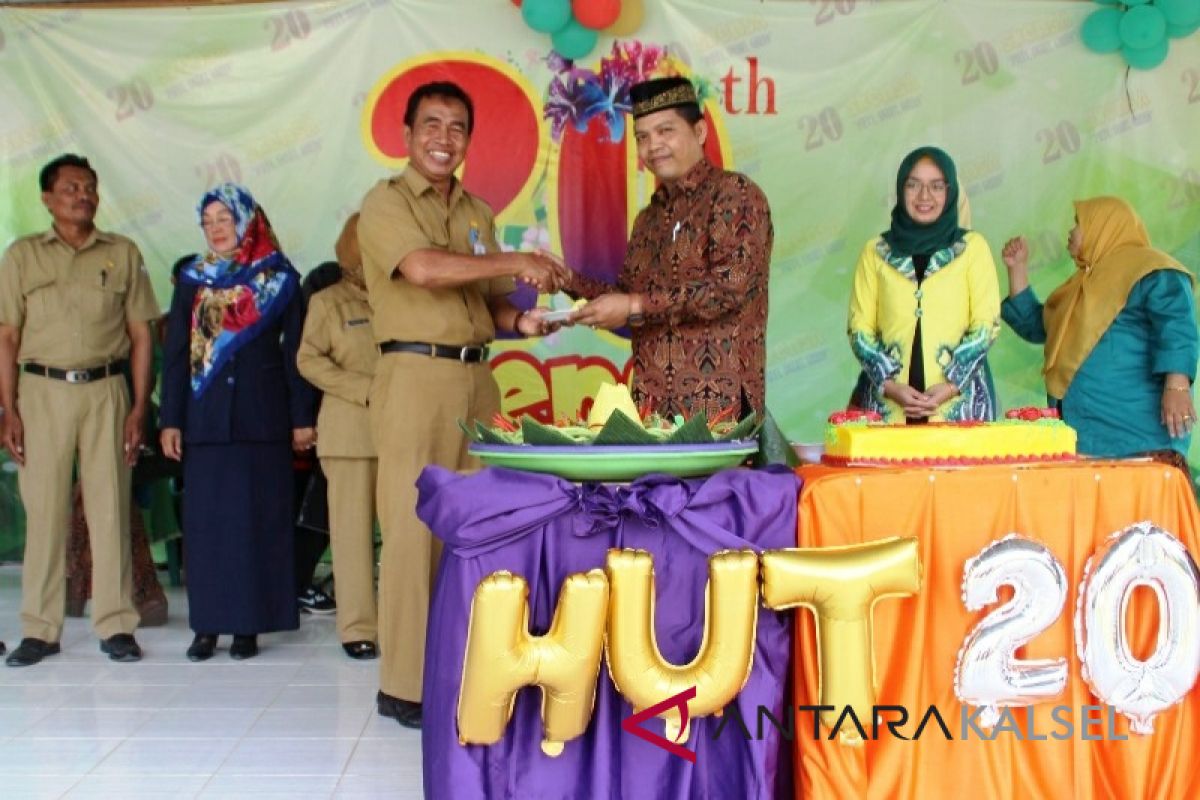 SMKN 1 Marabahan Gelar HUT ke-20