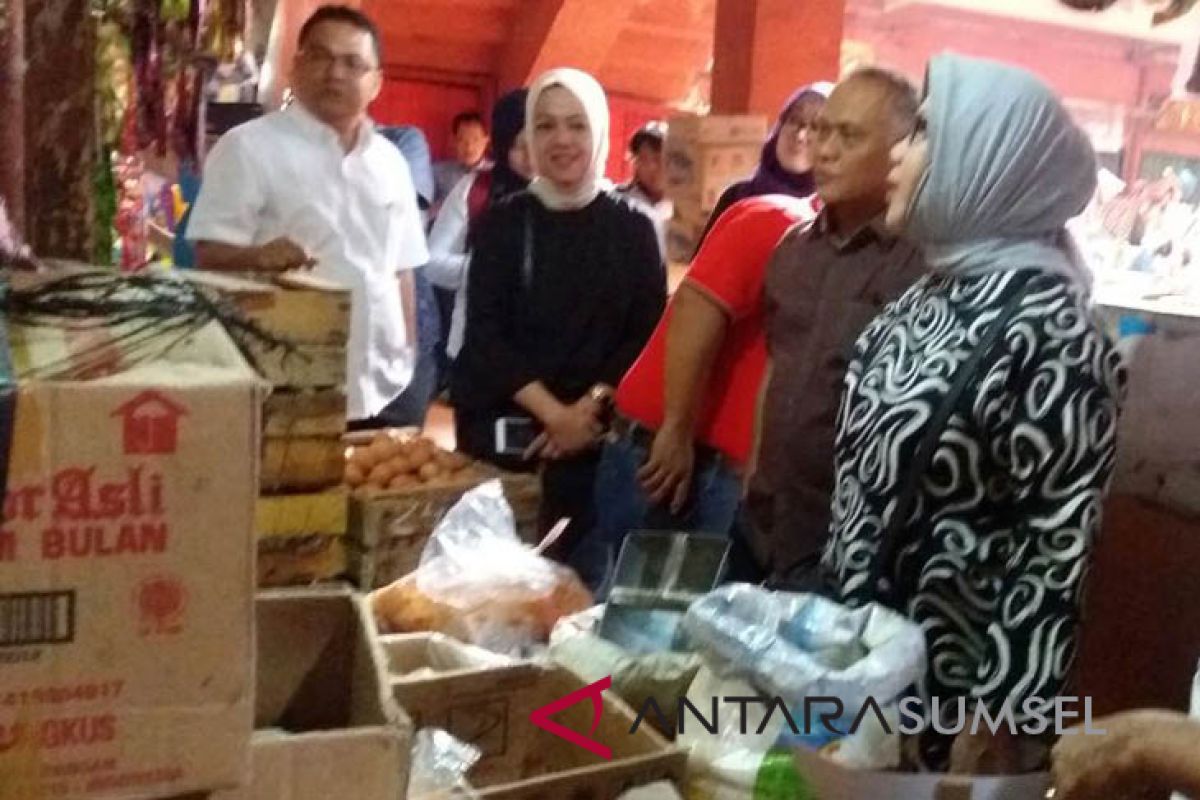 Menstabilkan harga kebutuhan pokok jelang ramadhan