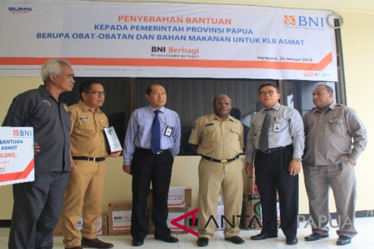 BNI serahkan bantuan untuk warga Asmat