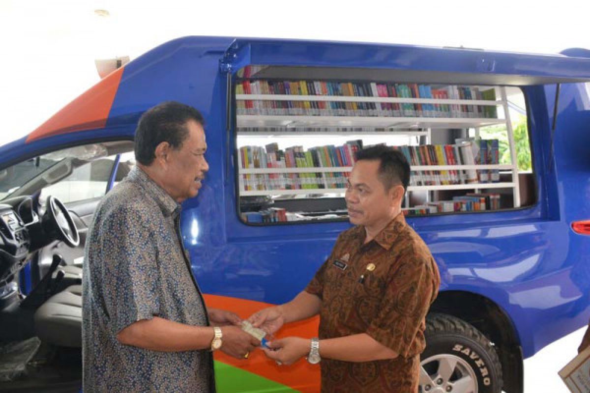 Pemkab Sinjai operasikan mobil perpustakaan keliling