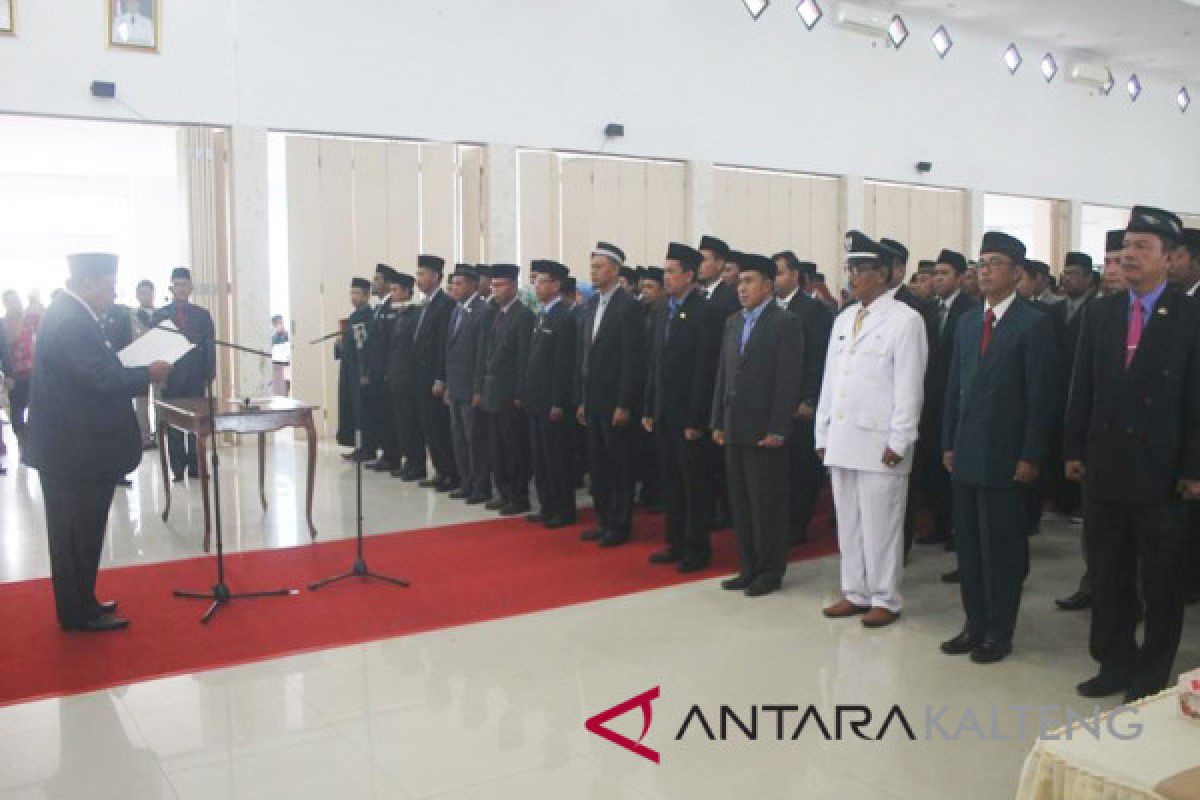 Bupati Sukamara Lantik 139 Pejabat