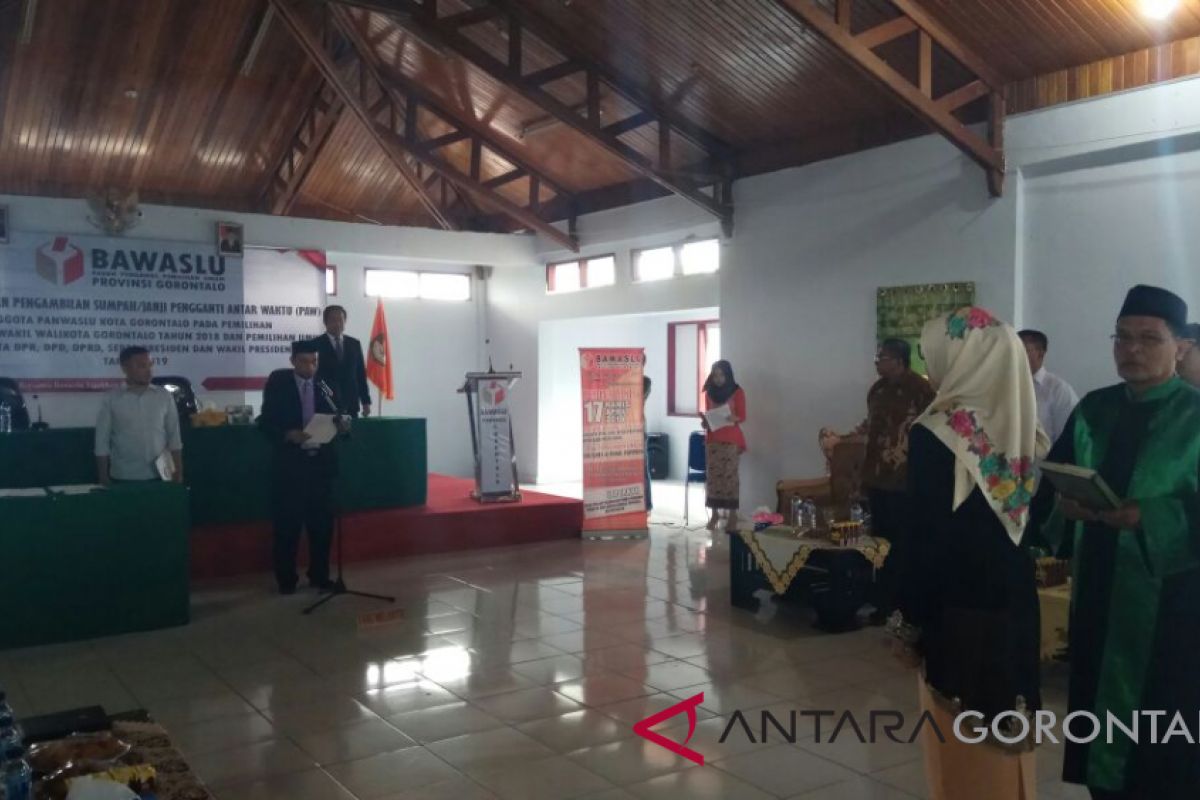 Resmi Anggota Panwaslu, Lismawi Diminta Segera Melapor ke Pemkot Gorontalo