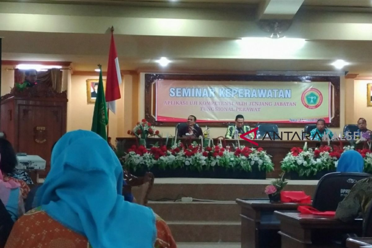 Bupati Hadiri Seminar Keperawatan