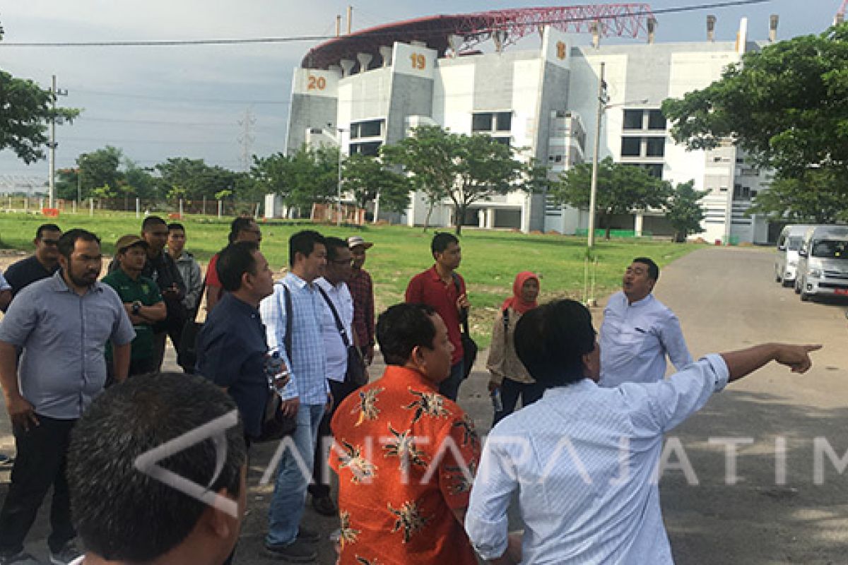 DPRD Surabaya Temukan Tiga Lokasi Parkir Stadion GBT (Video)