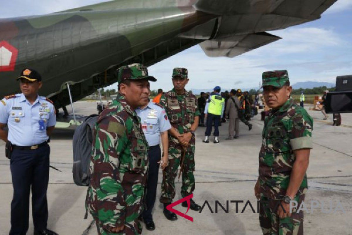 Tim kesehatan TNI diberangkatkan ke Asmat