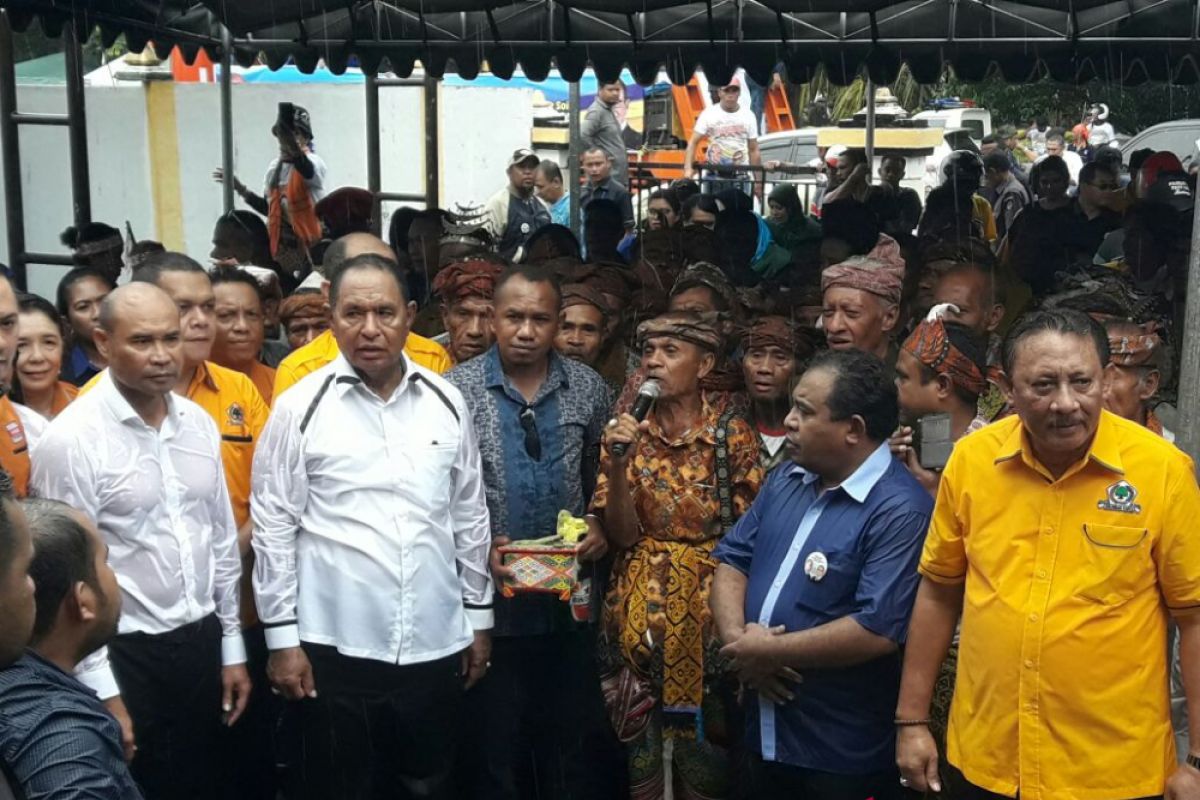 Viktor-Joss Jadi Pendaftar Terakhir Di KPU NTT