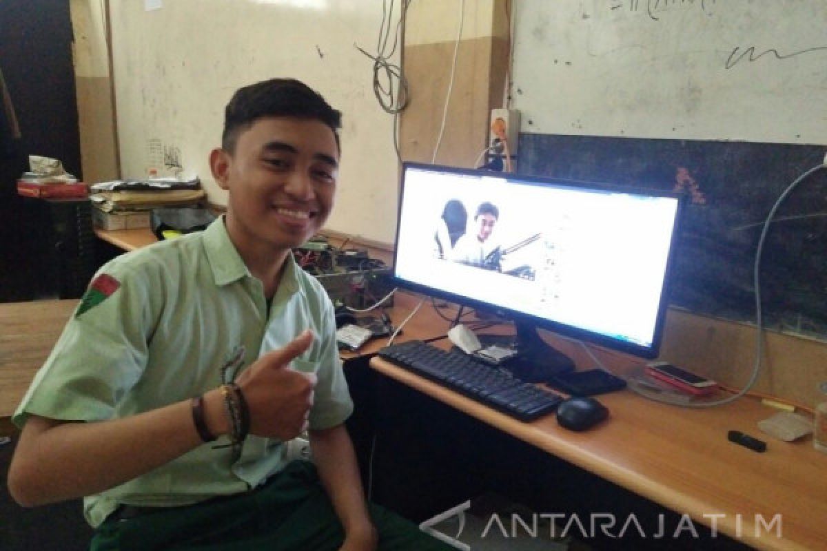 Siswa SMK Dr Soetomo Digaji Rp20 Juta oleh YouTube